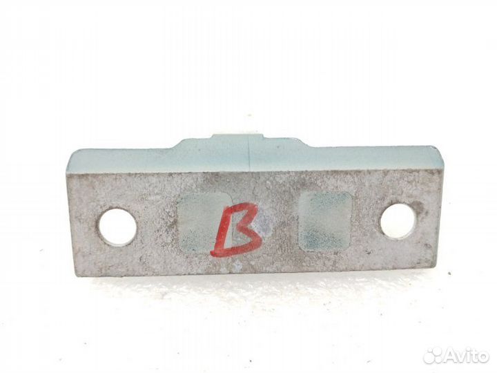 Петля двери задняя правая Bmw 5-Series E60 2.5