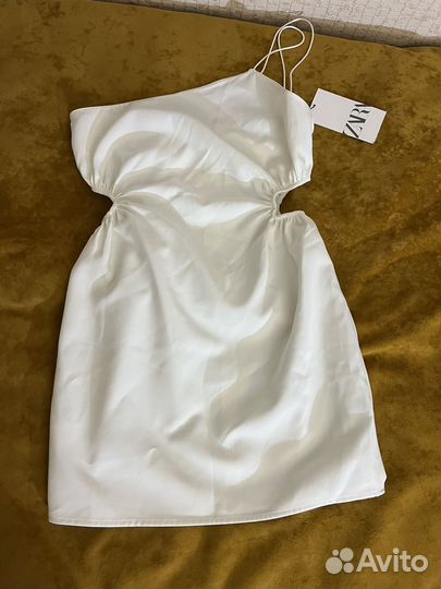 Платье мини Zara 44