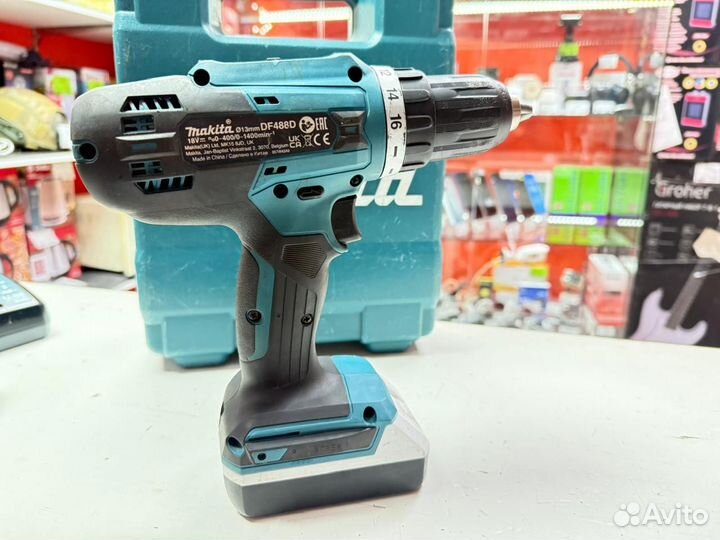 Шуруповерт Makita DF488D