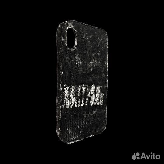 Чехлы на телефон