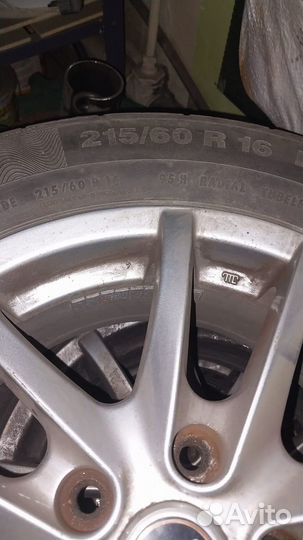 Continental ContiPremiumContact 215/60 R16