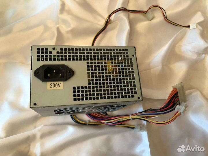 Блоки питания для компьютера 4 штуки