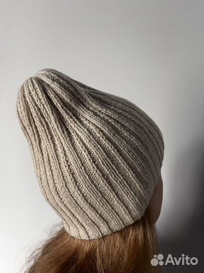 Шапка женская вязаная