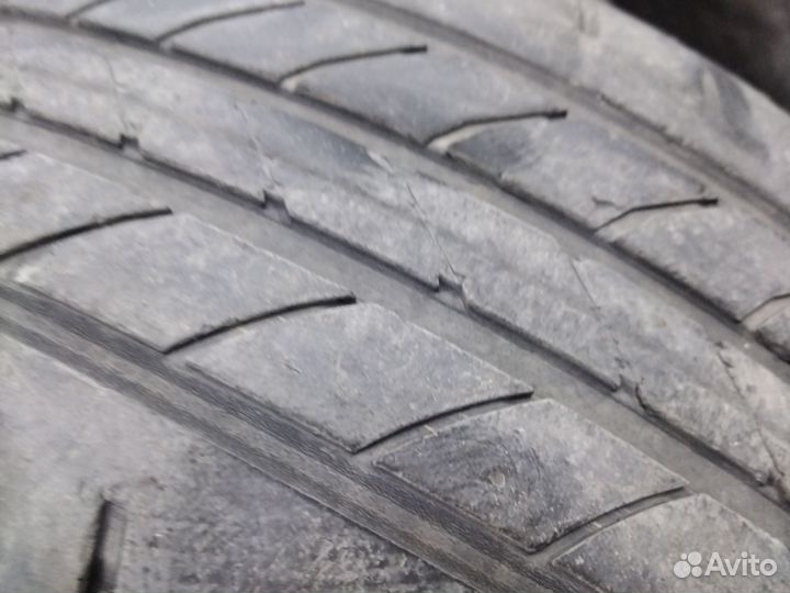Goodyear EfficientGrip 245/45 R19
