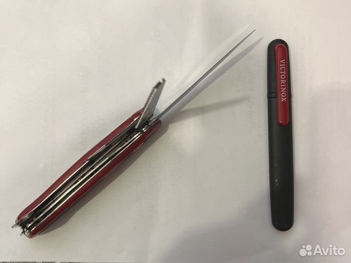 Нож складной швейцарский