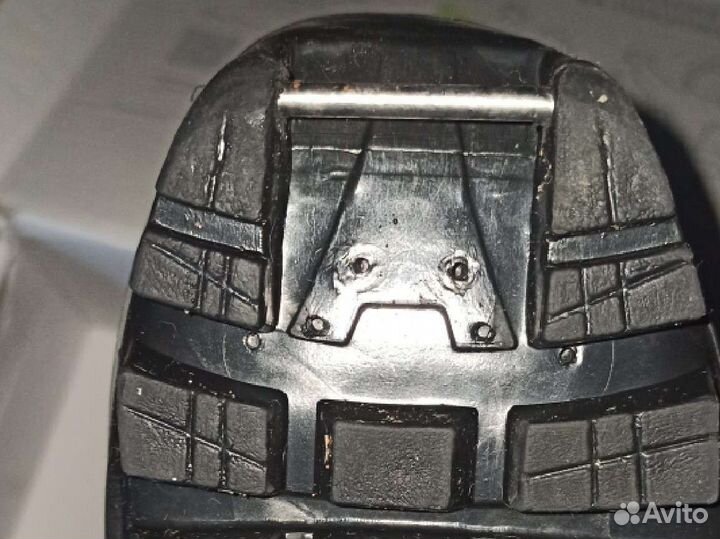 Лыжные ботинки р 36