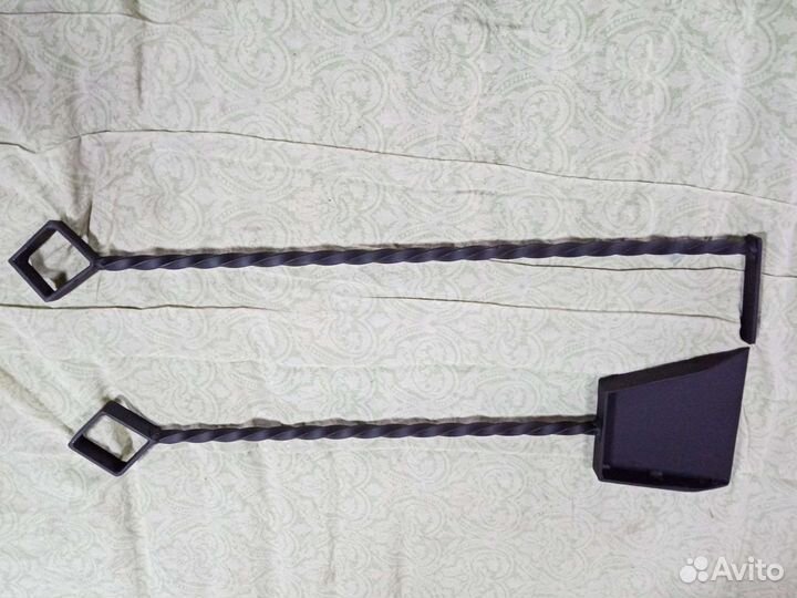 Совок и кочерга