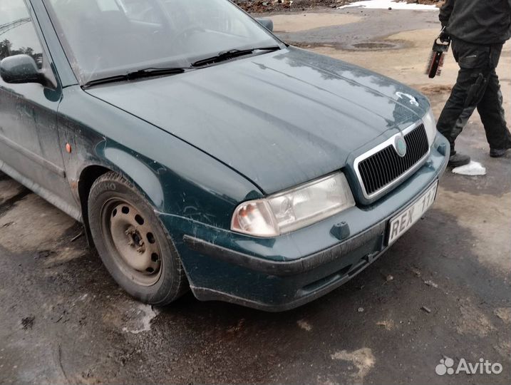 Замок двери Skoda Octavia A4 (1996-2010)