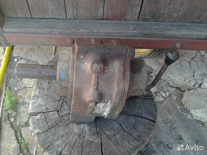 Редуктор пускача мтз