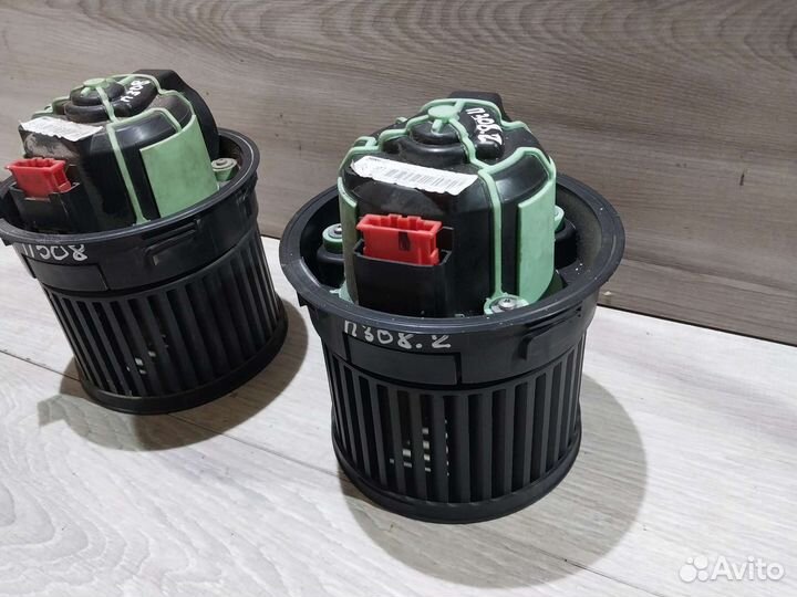 Моторчик печки Peugeot 308