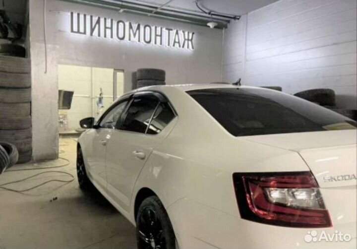 Triangle PL02 245/50 R18 104