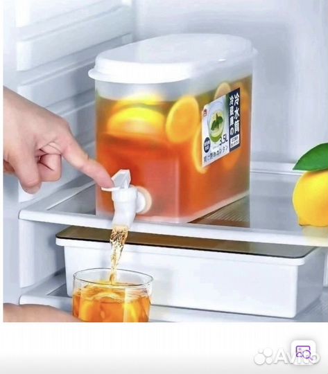 Кувшин для сока в холодильник с краном