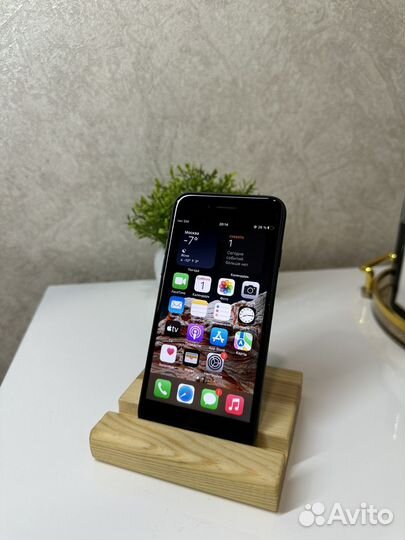 iPhone 7, 32 ГБ