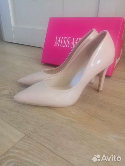 Лакированные туфли женские