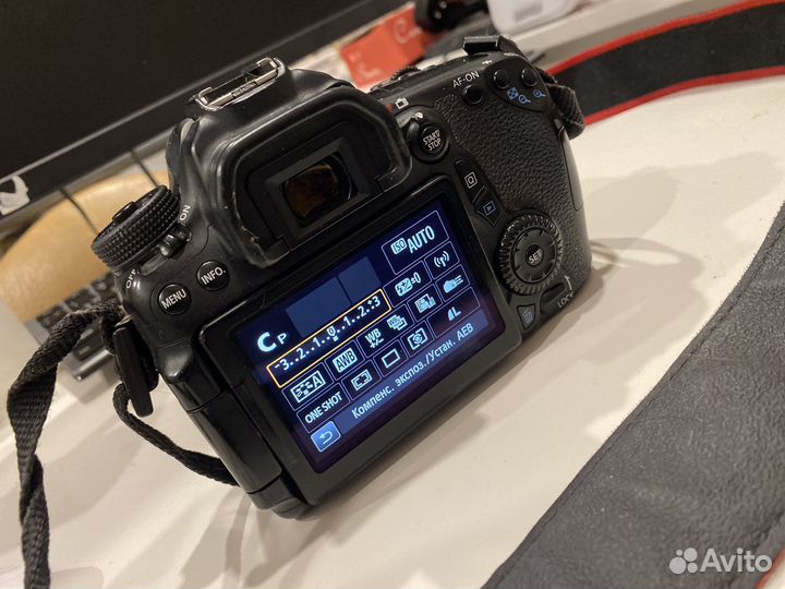 Фотоаппарат зеркальный Canon EOS 70D