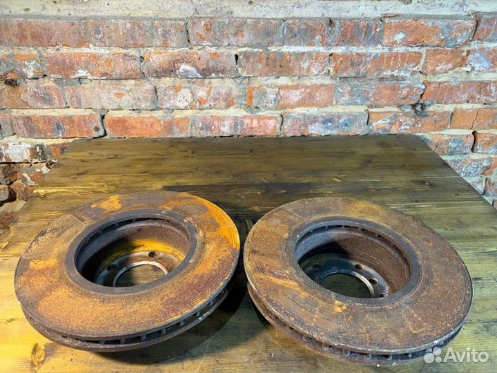 Диск тормозной передний Bmw 5 E60 N52B25 AF 2007