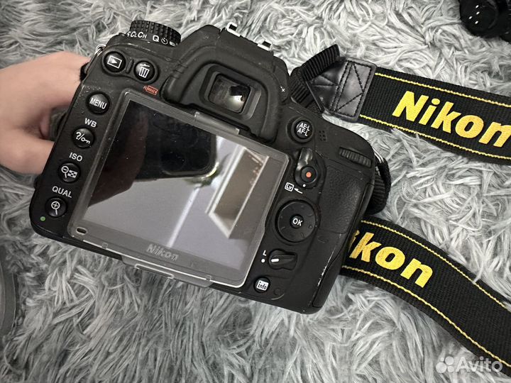 Зеркальный фотоопарат nikon D7000