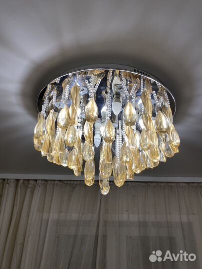 Люстра хрустальная потолочная