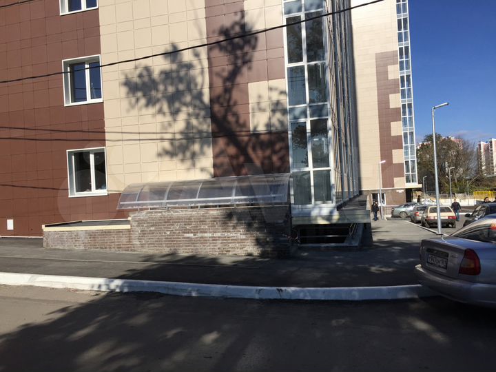 Торгово-офисное помещение, 65 кв.м