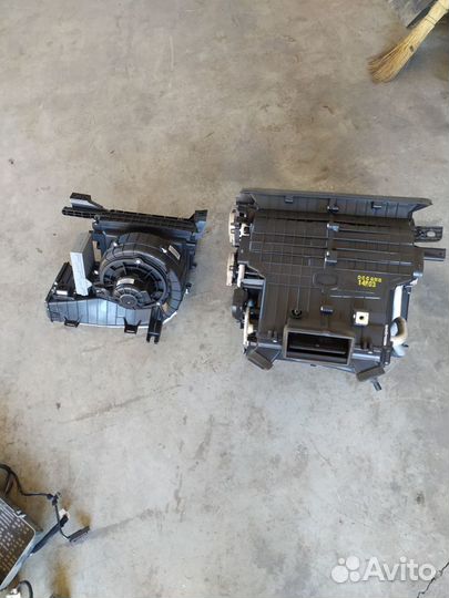 Корпус печки под радиатор кондиционера Kia Quoris