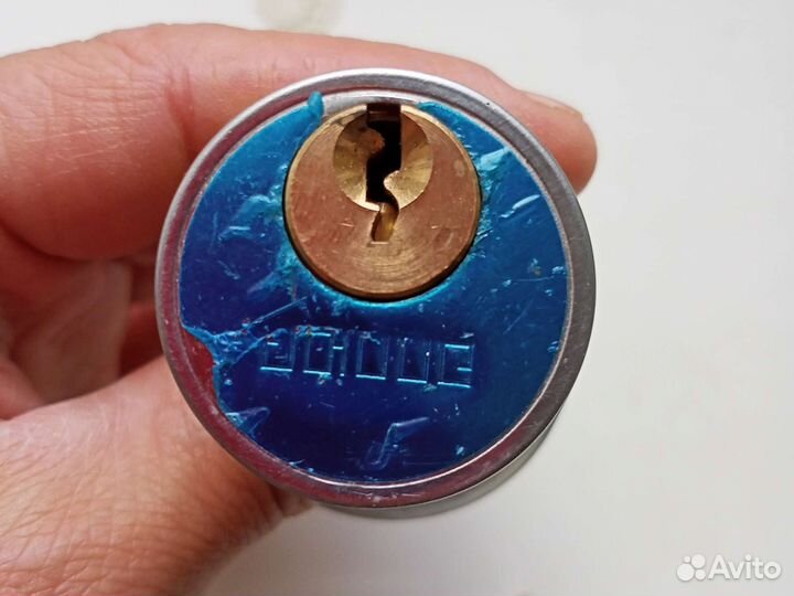 Замок дверной накладной Аллюр