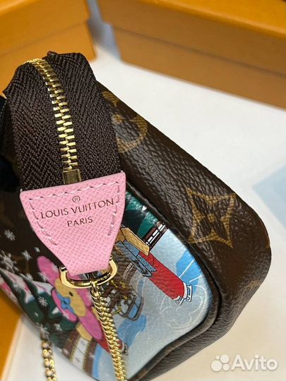 Louis Vuitton клатч Mini Pochette Accessoires