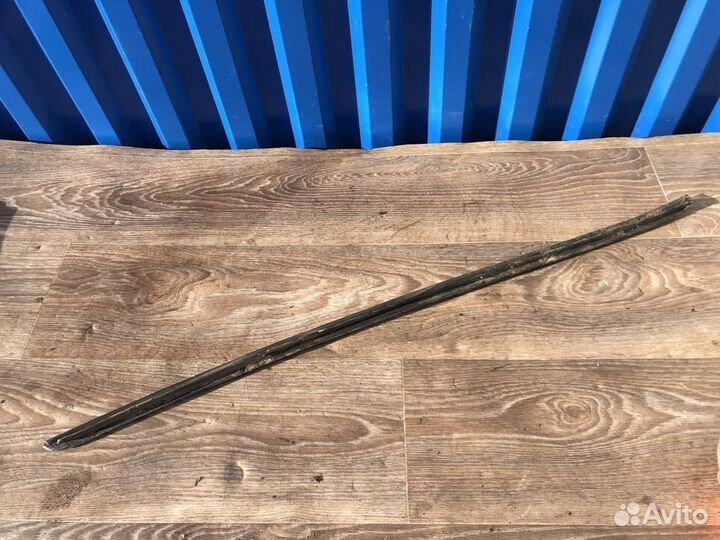 Молдинг лобового стекла Ауди А8 Д3 Audi A8 D3