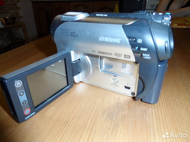 Продам DVD видеокамеру sony 109