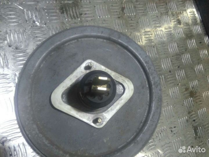 Вакуумный усилитель тормозов Mercedes E W124