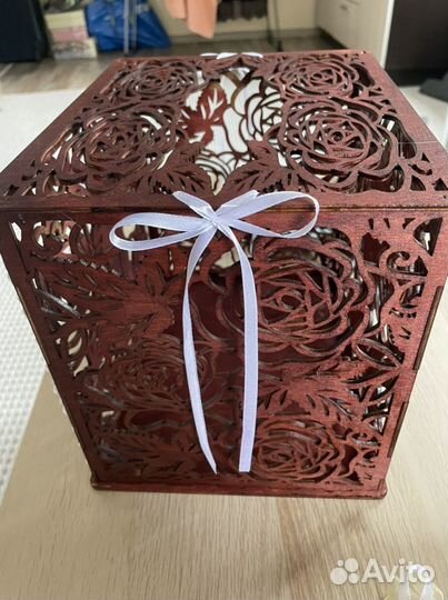 Сундук деревянный