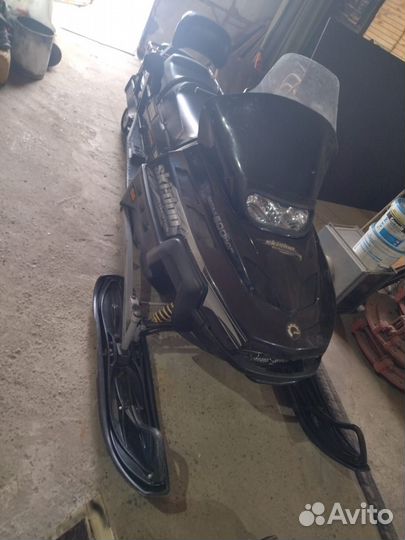 Продам снегоход BRP Ski-Doo Expedition