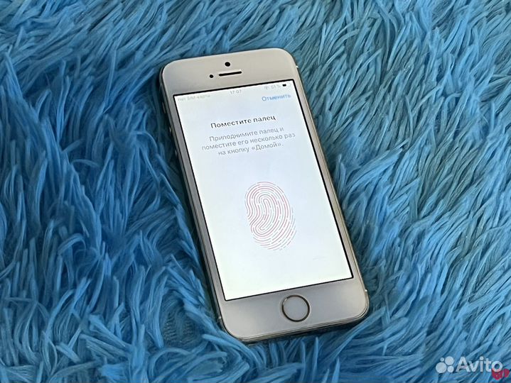 iPhone 5S, 64 ГБ