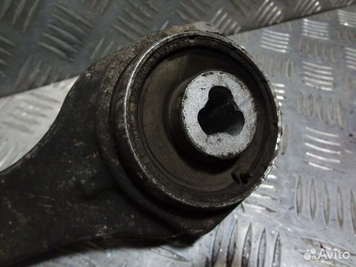 Рычаг передний верхний правый Мерседес w212