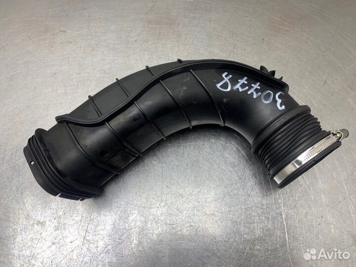 Воздуховод Bmw 5 Series F10 N47D20D 2011