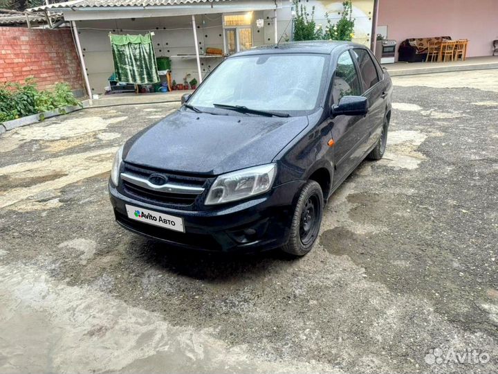 LADA Granta 1.6 МТ, 2014, битый, 253 897 км