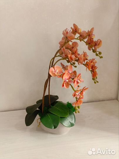 Орхидея искусственная в горшке