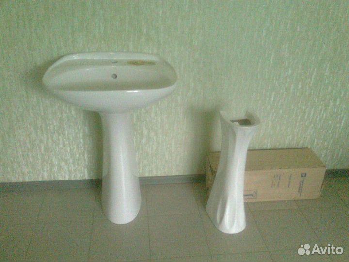 Хозтовары.Сантехник. Пьедестал Раковины.Все Новое