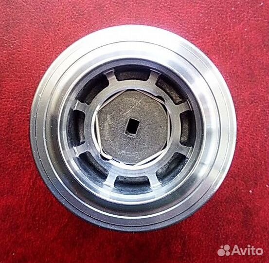 Шпуля от Спиннинга Daiwa Regal 2500-5iA