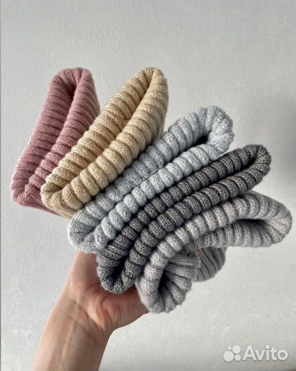 Детская шапка на осень (новая)