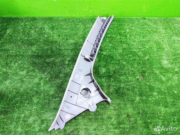 Обшивка левой стойки Toyota Yaris P90 2010