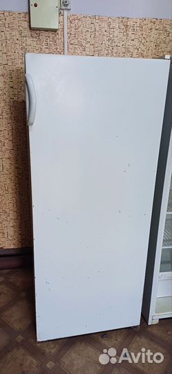 Холодильник бирюса