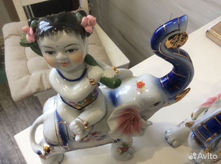 Парные фарфоровые статуэтки Китай большие
