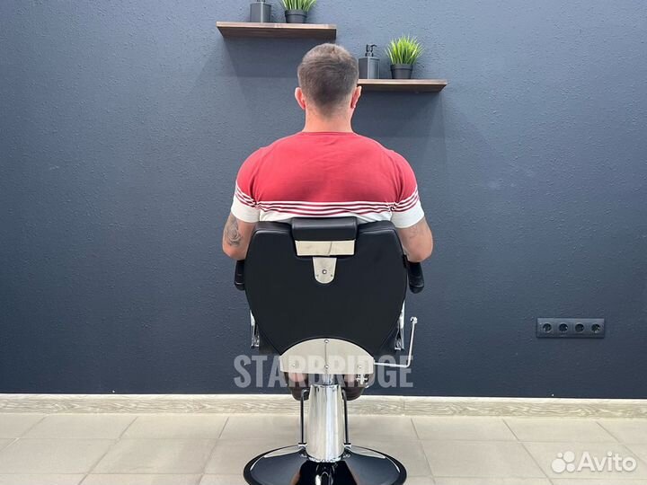 Парикмахерское кресло с подголовником