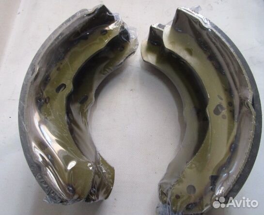 Тормозные колодки барабанные - zevs