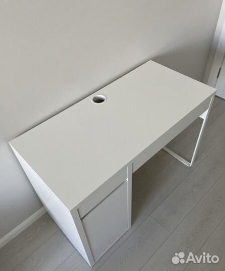 Письменный стол для школьника IKEA