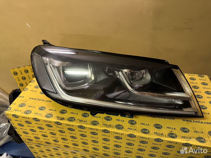 Фара touareg 2 рестайлинг