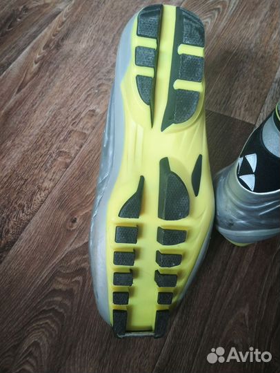 Лыжные ботинки fischer 44