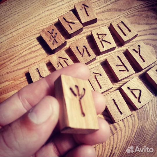 Руны славянские и скандинавские