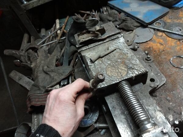 Ремонт кронштейна глушителя Kia Optima III 2010-13