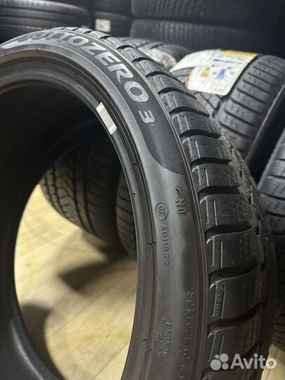 Pirelli Winter Sottozero 3 275/35 R21 и 315/30 R21 103V